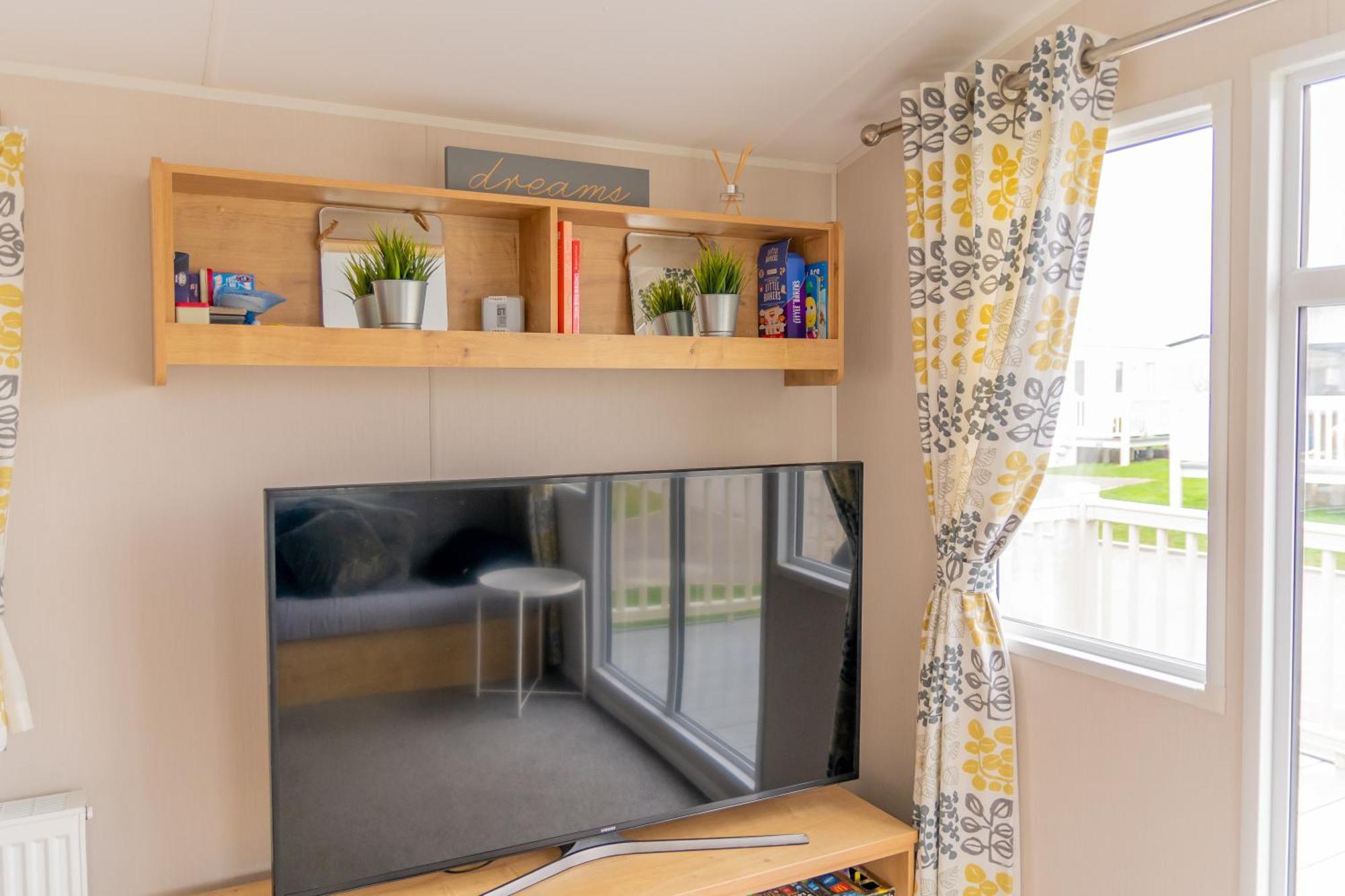 64 Lancaster The Lazy Willow 3 Bedroom Hot Tub Caravan Tattershall Lakes ภายนอก รูปภาพ